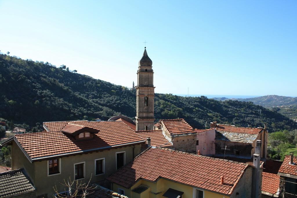 Il Merlo Della Rocca Villa Imperia Cameră foto